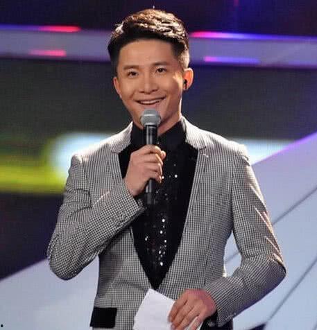 娱乐八卦吃瓜男主持人,吃瓜男主持人的幕后故事